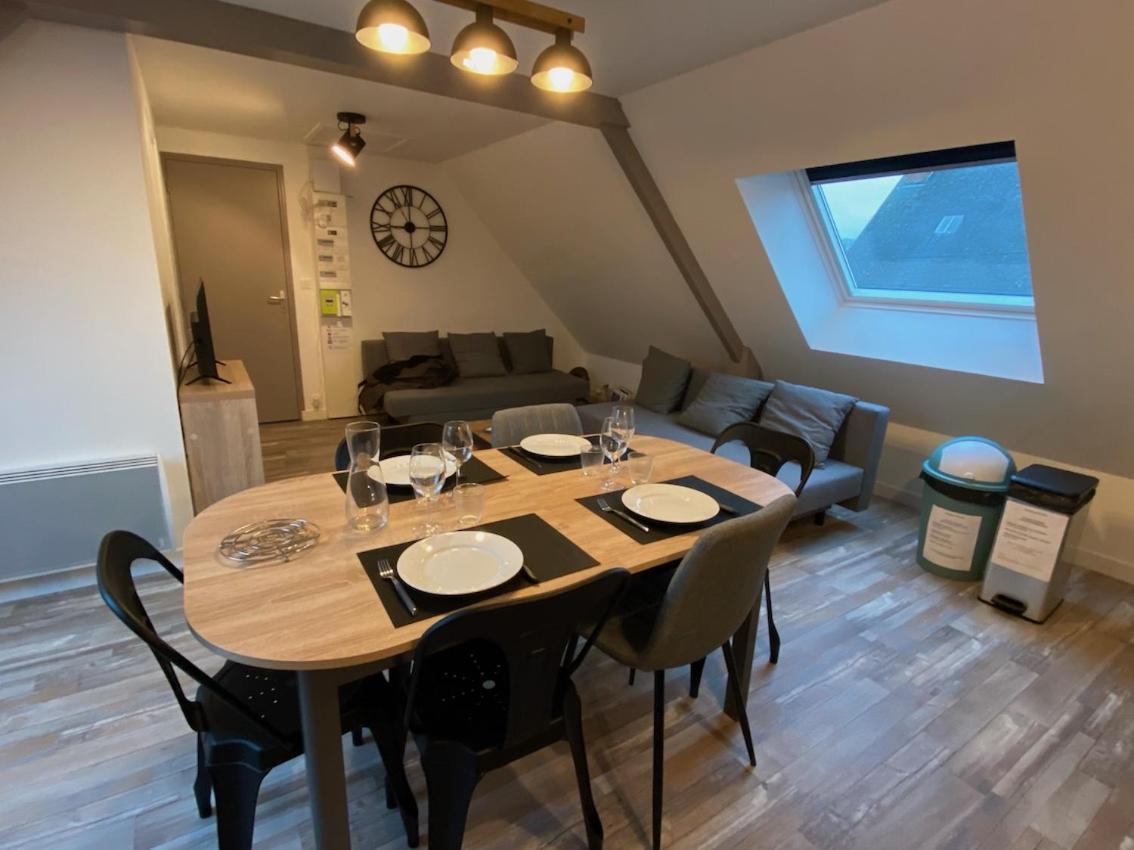 Residence Des 3 Iles, En Plein Centre-Ville, A 5 Min Des Plages, 3 Appartements Neufs Etables-sur-Mer Exterior photo